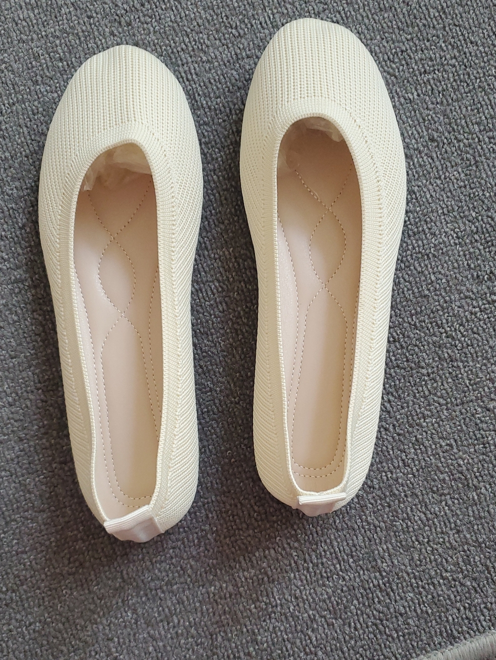Brand New Comfort Knit Women's Ballet Flats Cream Size 39 or 81/2